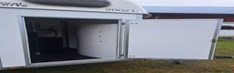 Hästtransporter  fordon & transport till salu: Cheval liberte nyrenoverad  - Annons 11