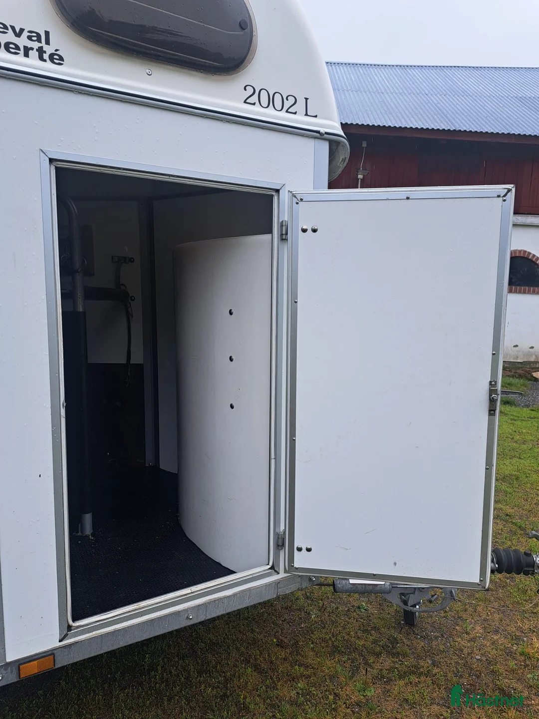 Hästtransporter  fordon & transport till salu: Cheval liberte nyrenoverad  - Annons 11