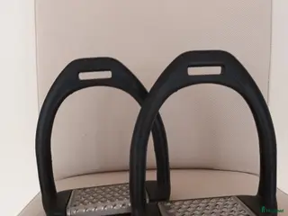 Stigbyglar hästutrustning Equipe stigbyglar - Annons 9