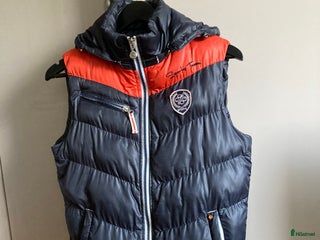 Jackor & Kavajer ryttarutrustning till salu: Väst Schockemöhle i Älvsjö - Annons 1