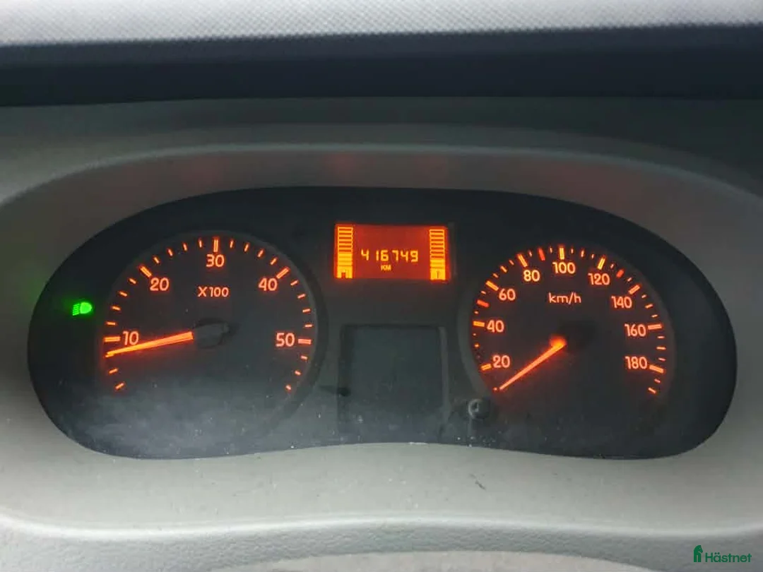 Hästlastbilar  fordon & transport till salu: B-kortsbuss i Eskilstuna - Annons 4