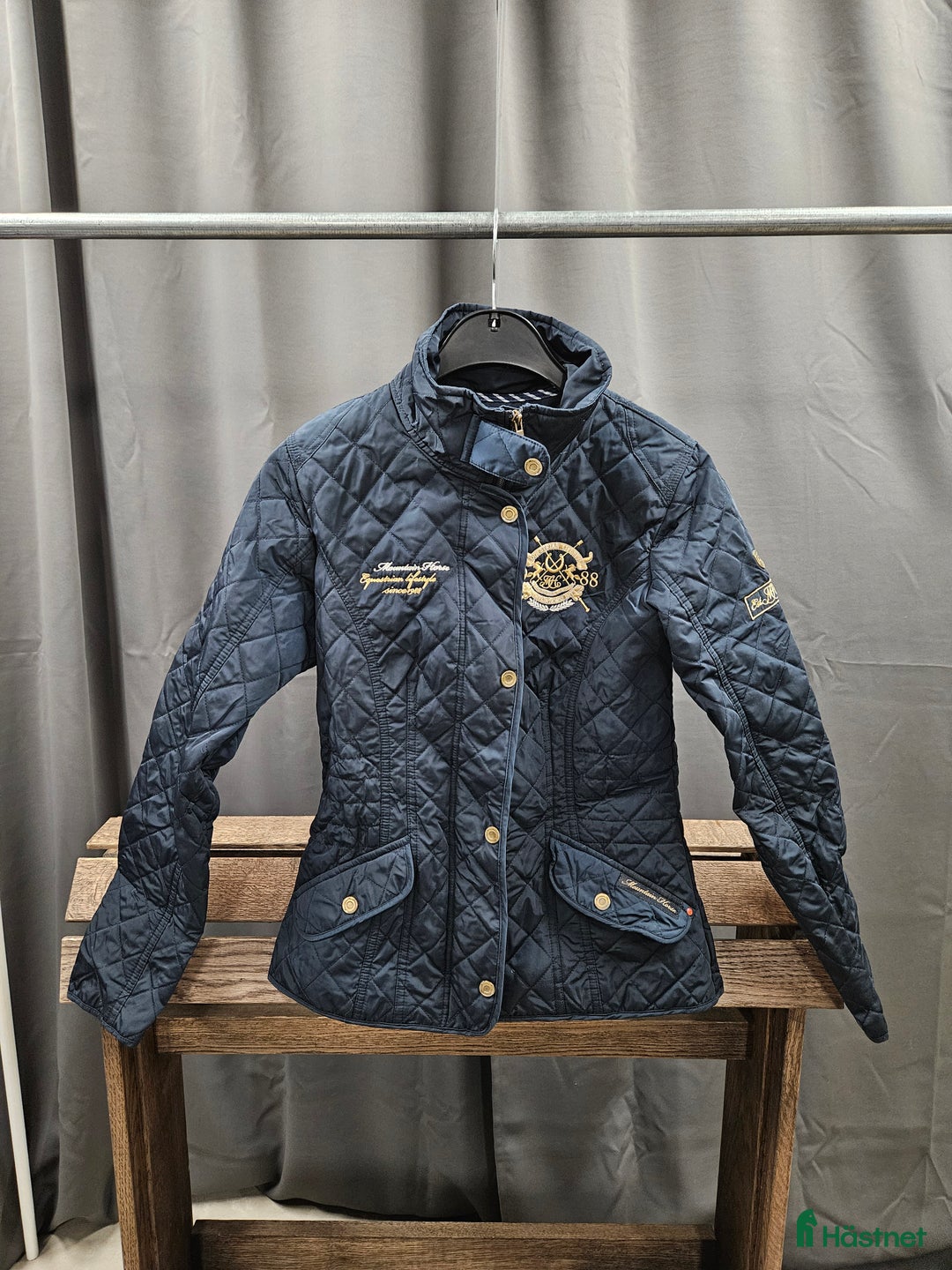 Jackor & Kavajer ryttarutrustning till salu: Jacka, S, Mountain Horse i Gällivare - Annons 1