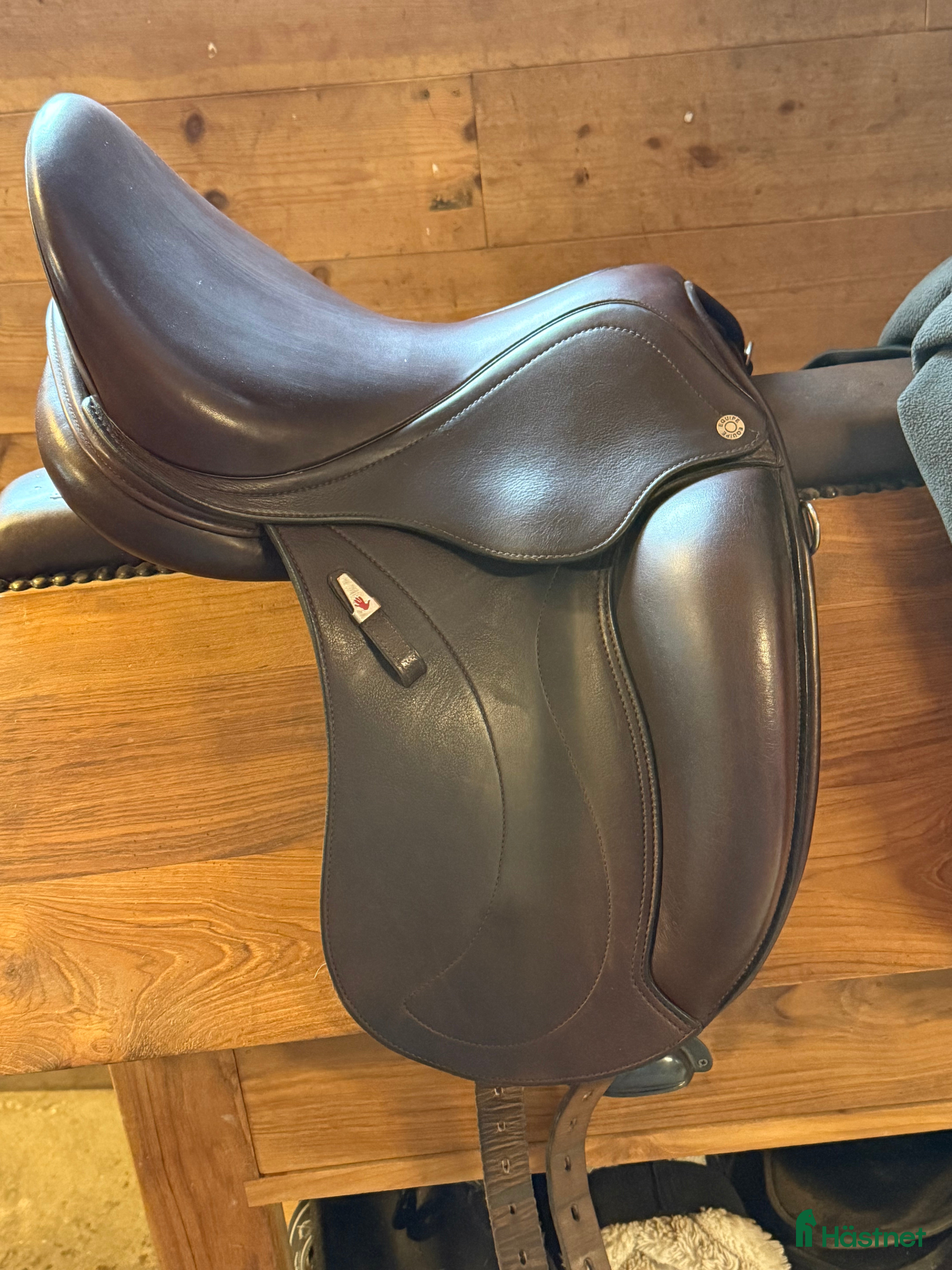 Sadlar hästutrustning Equipe Emporio 15”  i Drottningholm - Annons 18