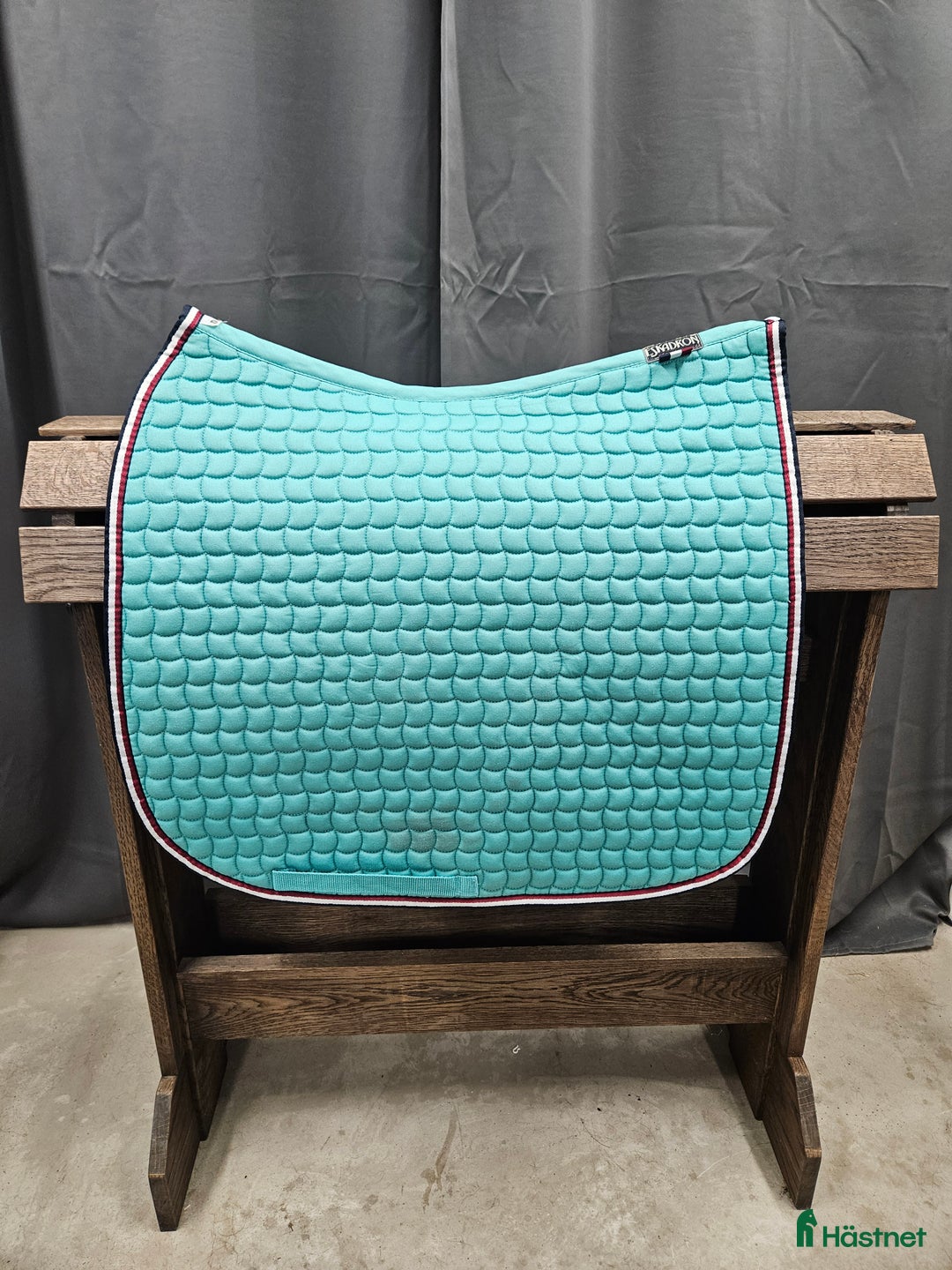 Schabrak & Vojlockar hästutrustning till salu: Schabrak, full, Eskadron i Gällivare - Annons 1