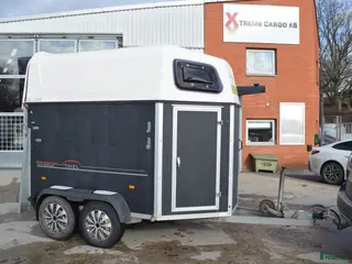 Hästtransporter fordon & transport till salu: Thiel De Luxe 2014, Totalvikt 1990 kg - Annons 1