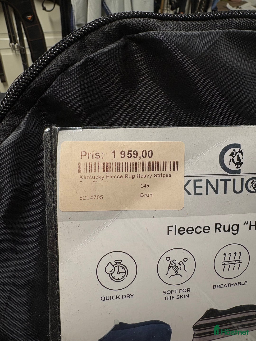 Täcken hästutrustning till salu: Kentucky täcke  i Vallda - Annons 3