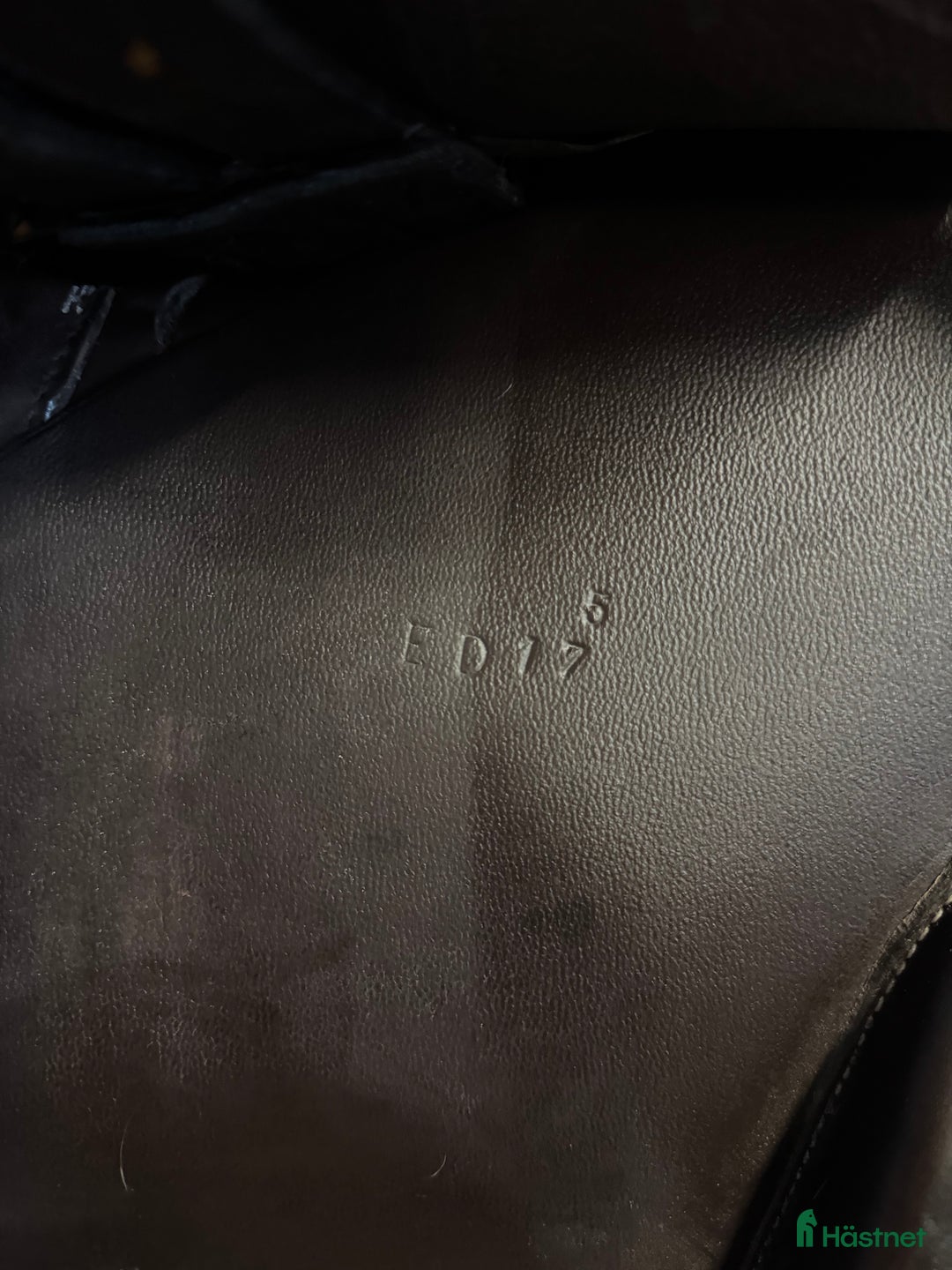 Sadlar hästutrustning till salu: SUPER PRIS Snygg skön Hoppsadel NY i Falun - Annons 5