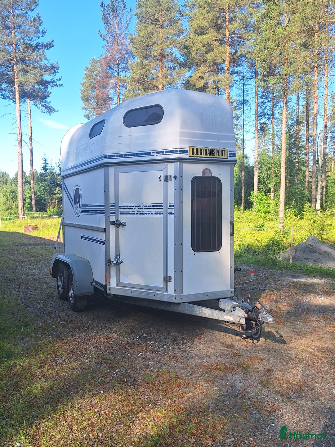 Hästtransporter  fordon & transport till salu: Rymligt extra högt och brett hästsläp  i Vännäs - Bild 6