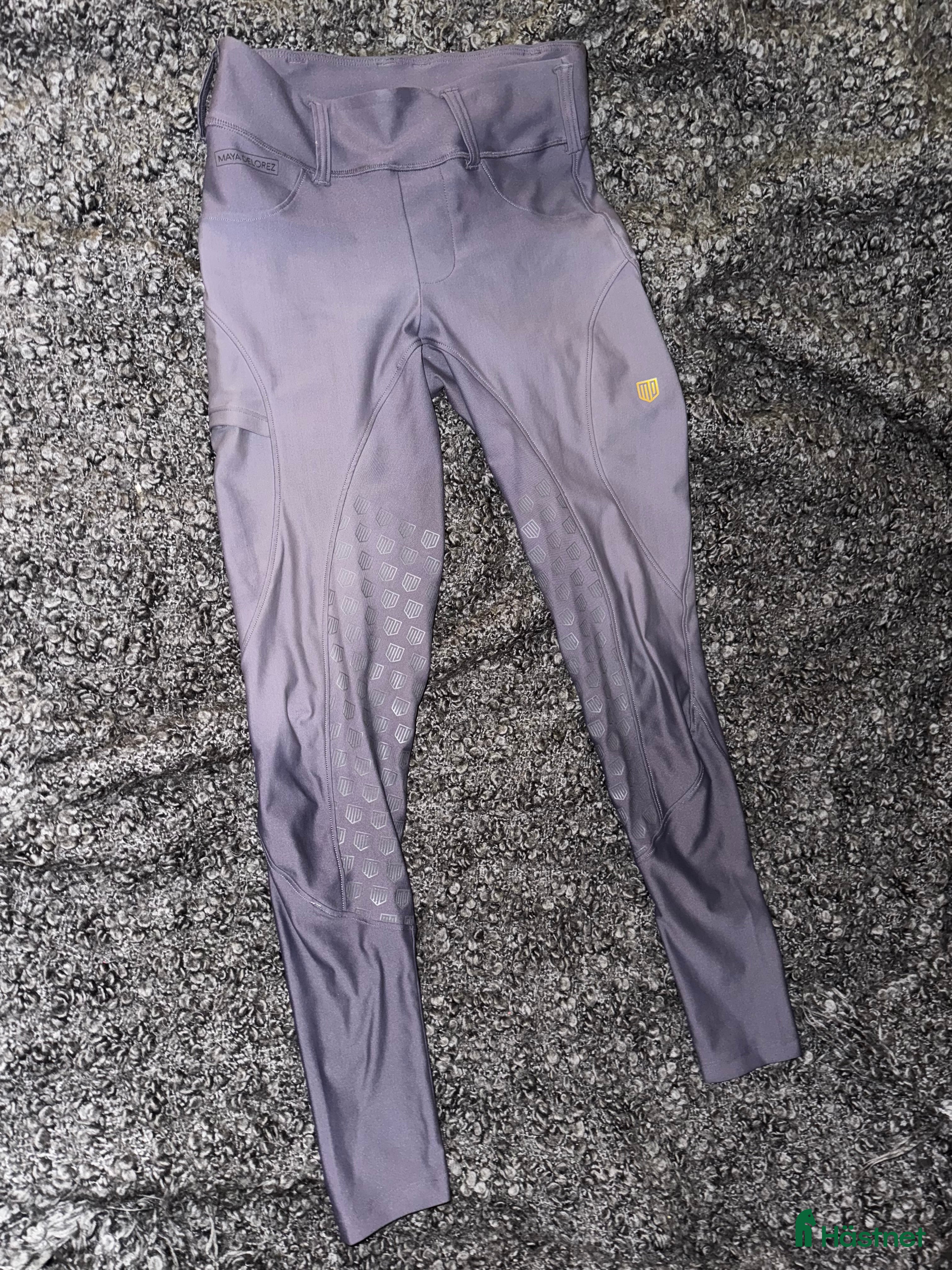 Ridbyxor ryttarutrustning till salu: Maya Delorez Performance XS i Skövde - Annons 3