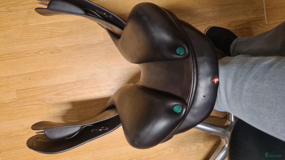 Sadlar hästutrustning till salu: Equipe Synergi i Hamneda - Annons 6