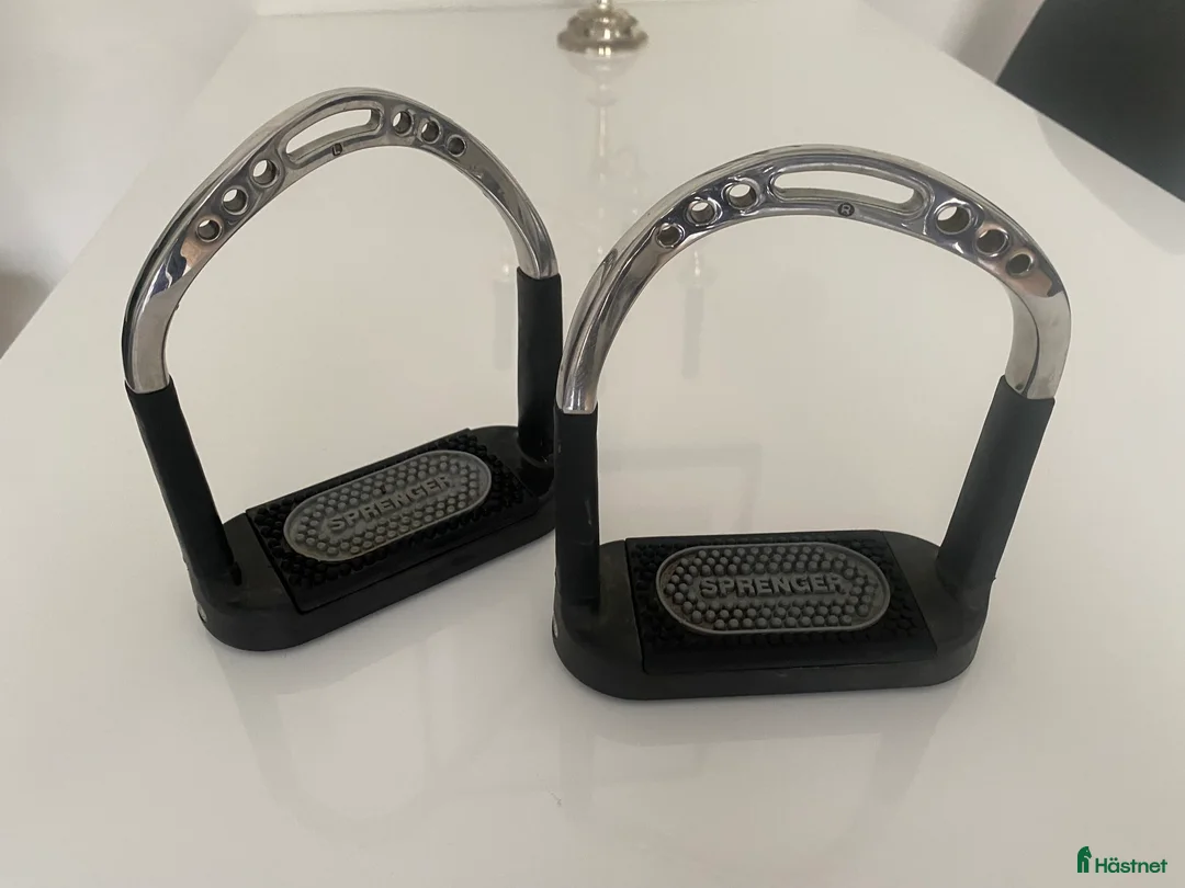 Stigbyglar hästutrustning till salu: Sprenger flexcite i Hallsberg - Annons 1