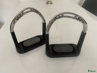 Stigbyglar hästutrustning till salu: Sprenger flexcite i Hallsberg - Annons 1