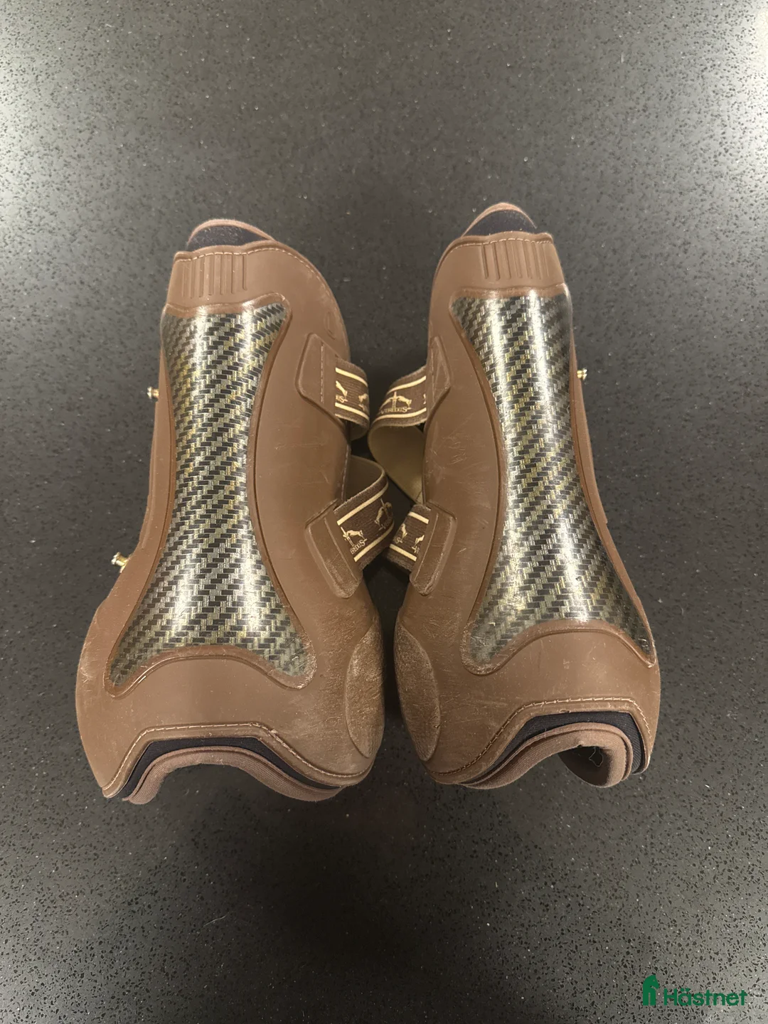 Benskydd hästutrustning till salu: Fina Verdus skydd - Annons 1