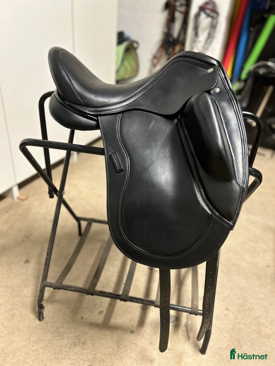 Sadlar hästutrustning till salu: Fantastiskt skön dressyrsadel i Sjuntorp - Annons 2