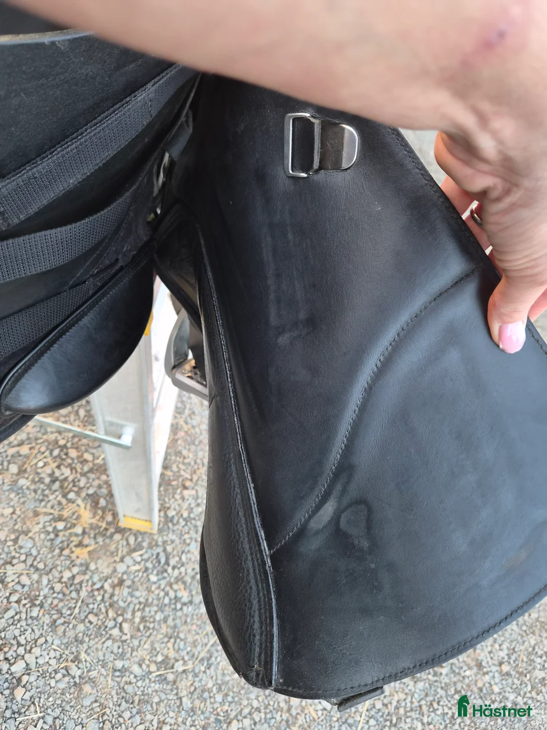 Sadlar hästutrustning till salu: Bates Isabelle Werth i Dala-Järna - Annons 3