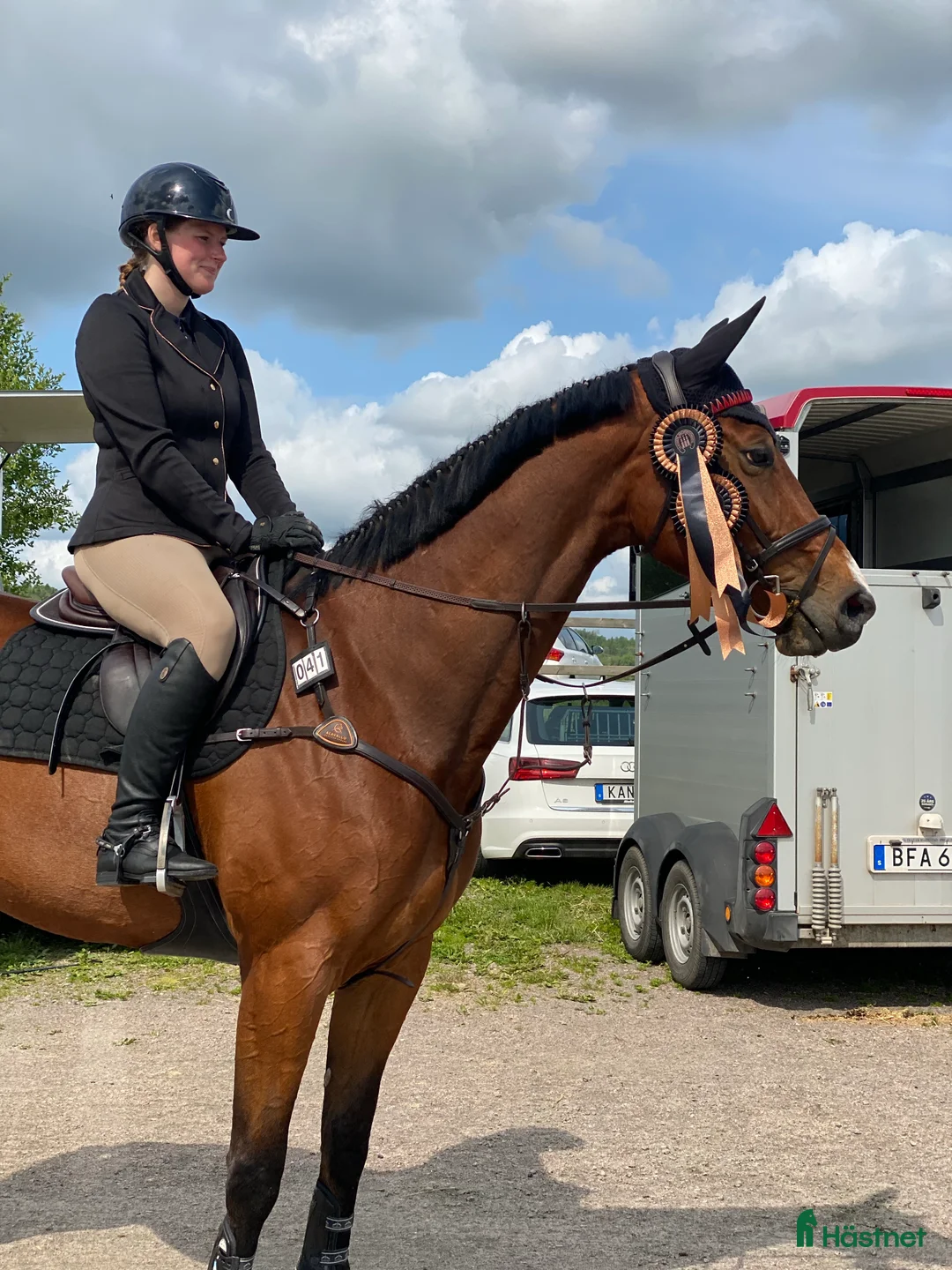 Galleribild {{count}}