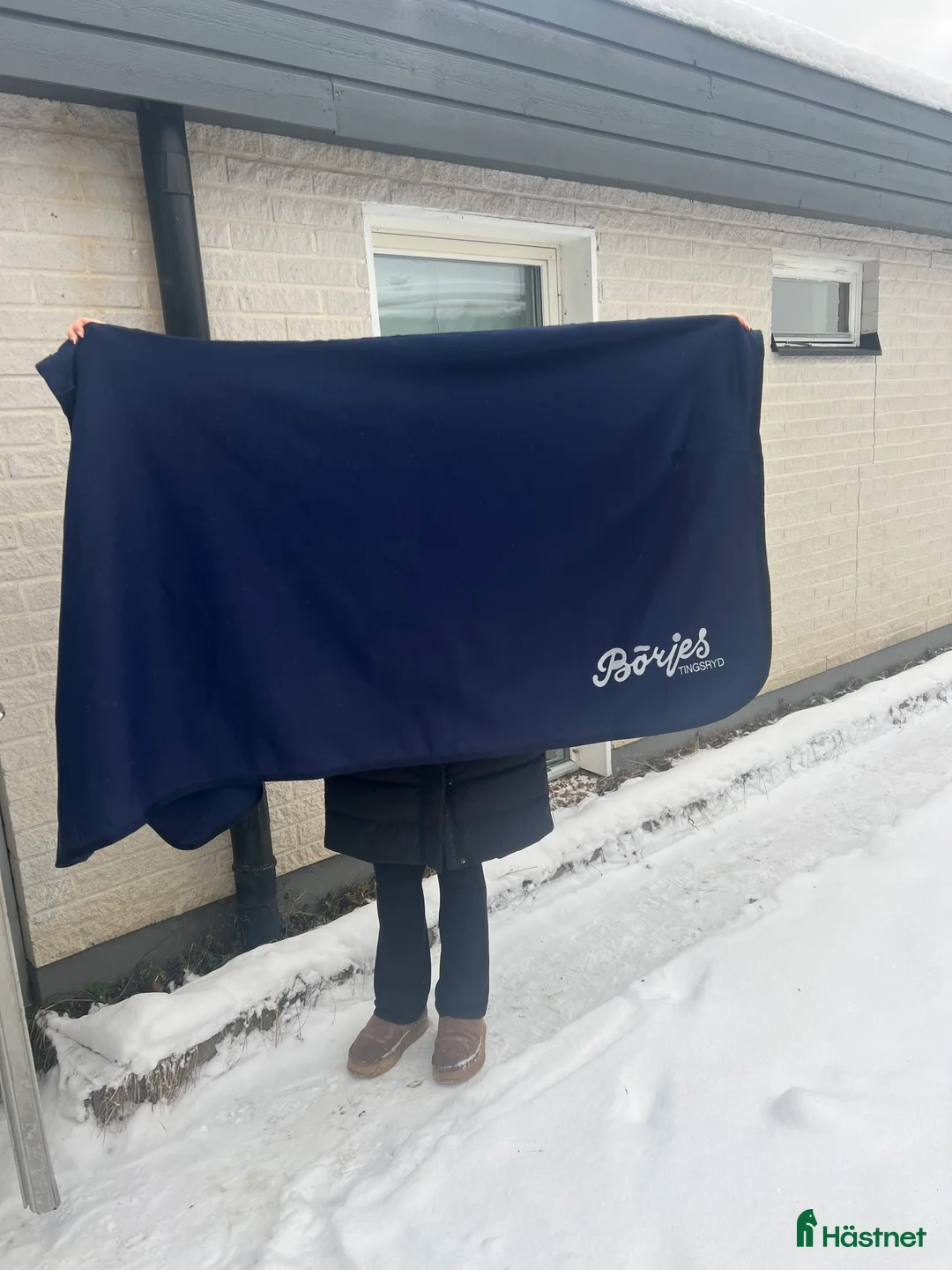 Täcken hästutrustning till salu: Diverse täcken i Växjö - Annons 1