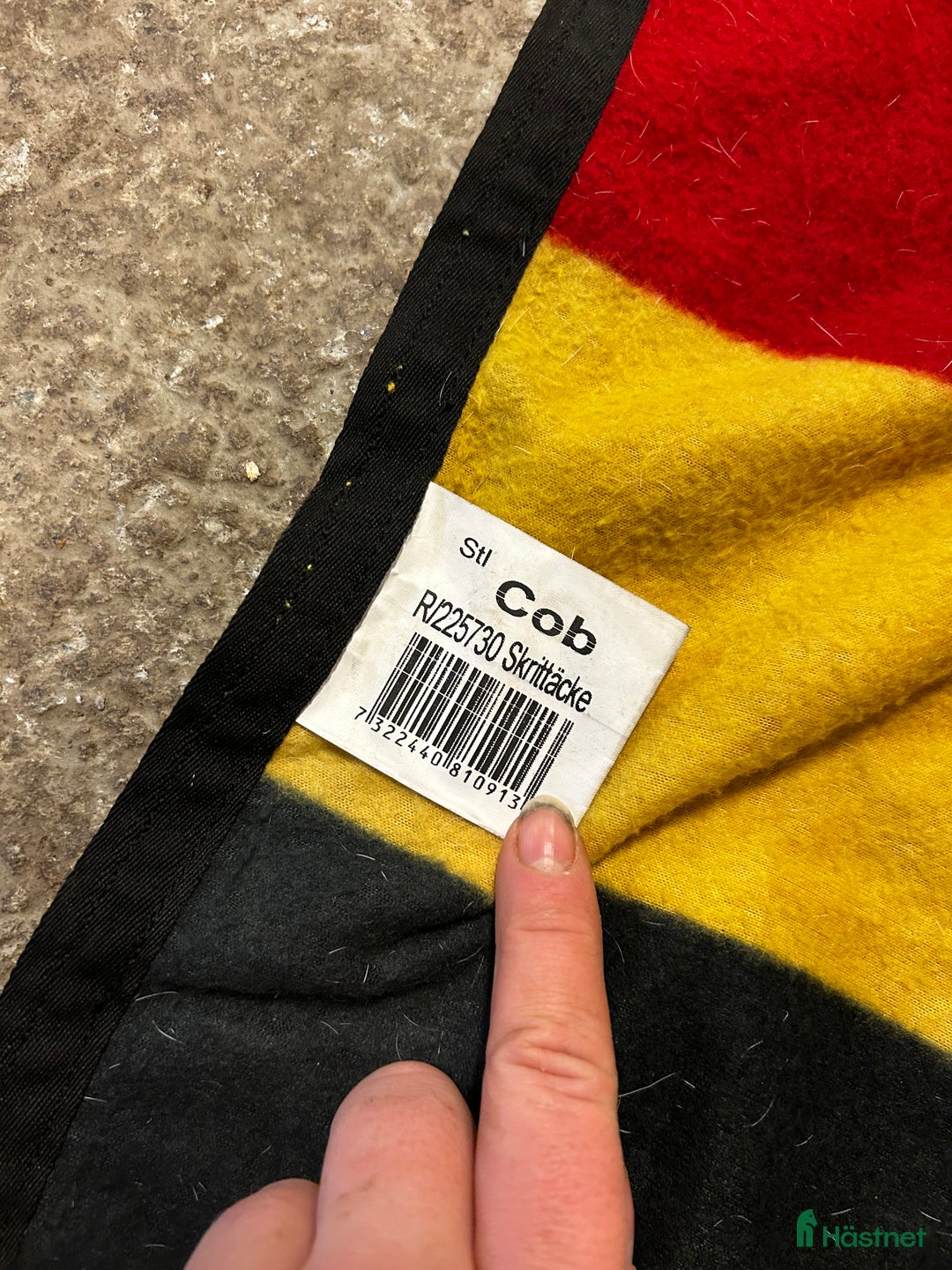 Täcken hästutrustning till salu: Blandade täcken strlk 130 i Uppsala - Annons 21