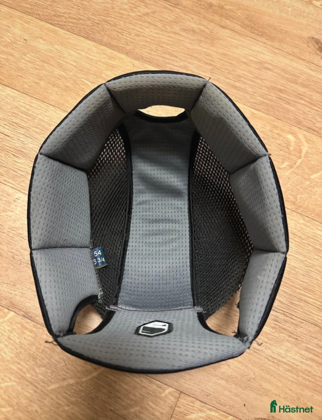 Hjälmar ryttarutrustning till salu: Samshield liners + vinter i Sidensjö - Annons 2