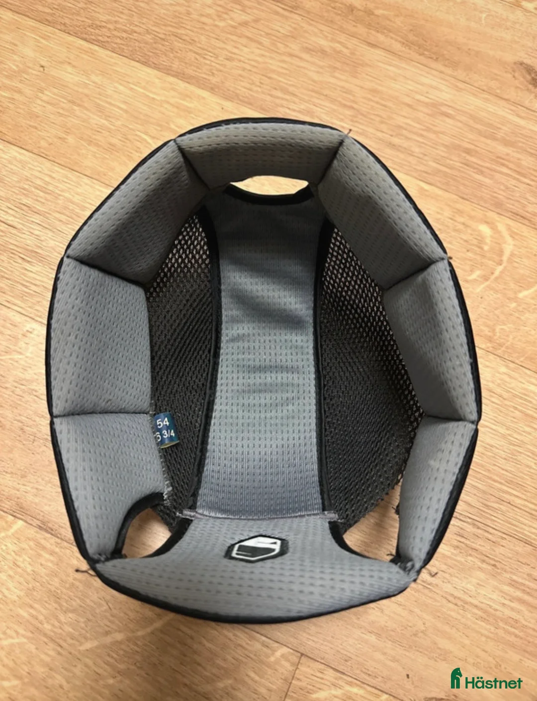 Hjälmar ryttarutrustning till salu: Samshield liners + vinter - Annons 2