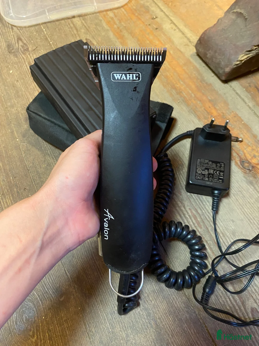 Övrig Hästutrustning hästutrustning till salu: Wahl klippmaskin Avalon - Annons 1