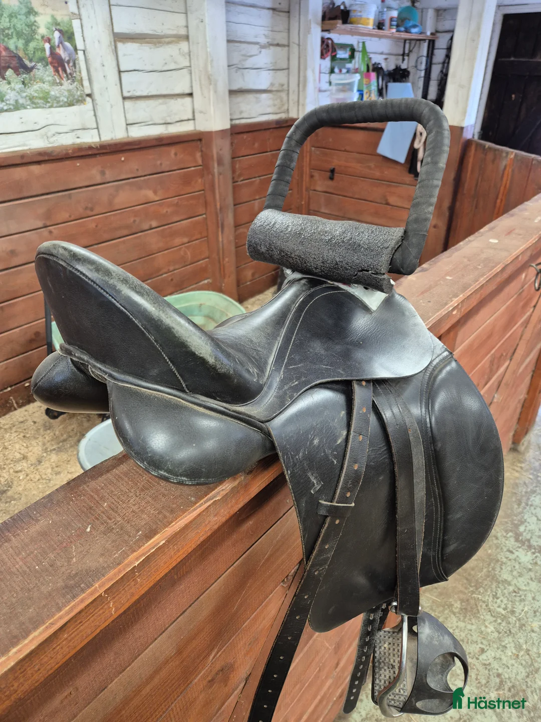 Sadlar hästutrustning till salu: Sadel med handtag i Skärblacka - Annons 2