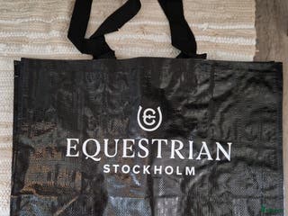 Övrig utrustning övrig utrustning till salu: Stall/hö påsar i Hallstahammar - Annons 3