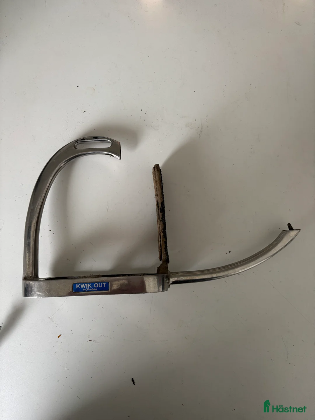 Stigbyglar hästutrustning till salu: Kwik-Out Säkerhetsstigbyglar i Uttran - Annons 5