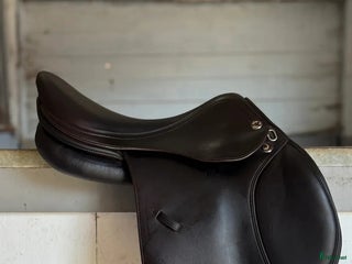 Sadlar hästutrustning till salu: Prestige 17" i Skärblacka - Annons 5