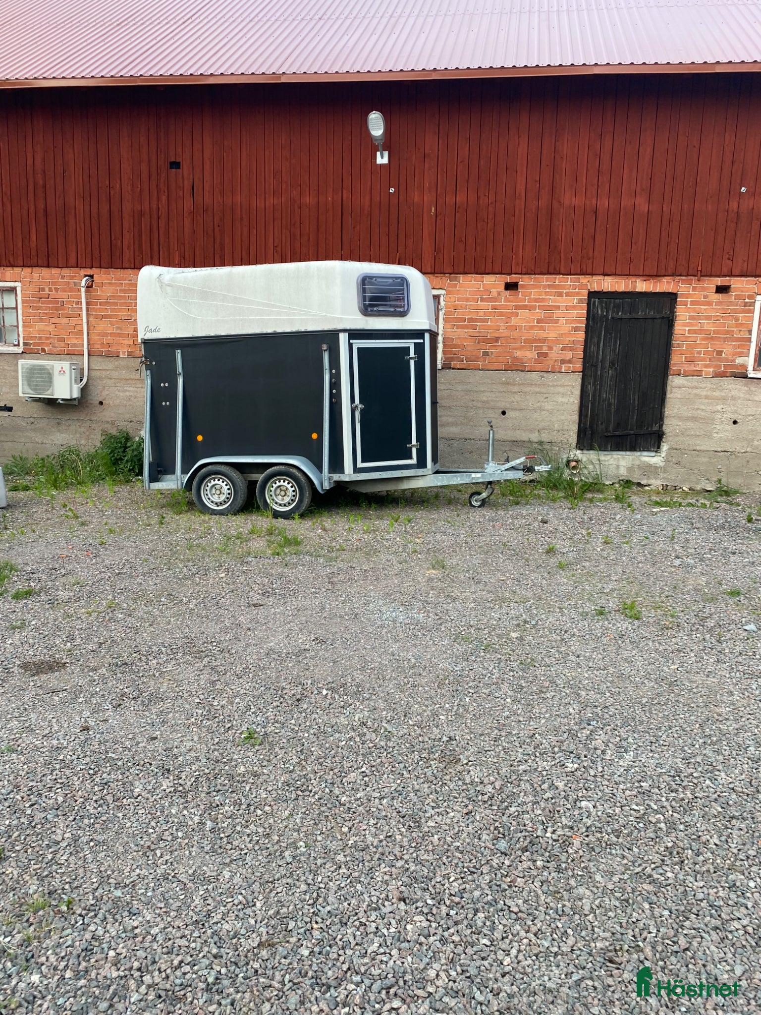 Hästtransporter  fordon & transport till salu: Äldre hästtransport i gott skick i Knivsta - Annons 2
