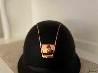 Hjälmar ryttarutrustning till salu: CHANS! NY SAMSHIELD FÖR HALVA PRISET! i Stånga - Annons 7