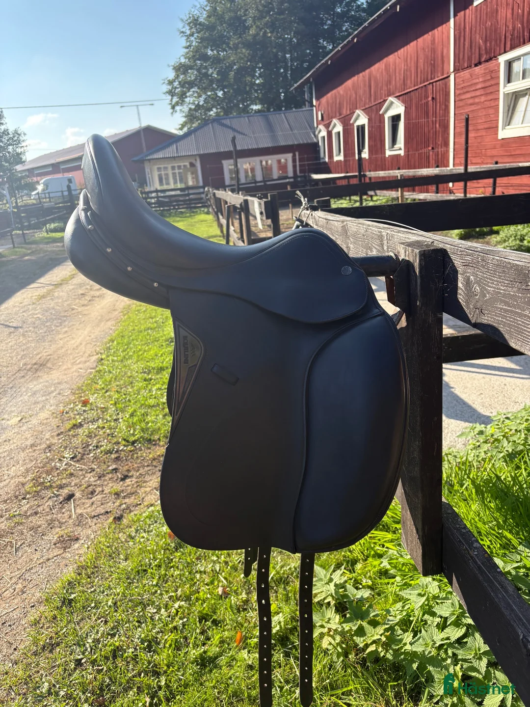 Sadlar hästutrustning till salu: Equiline Contest dressyrsadel till salu - Annons 2