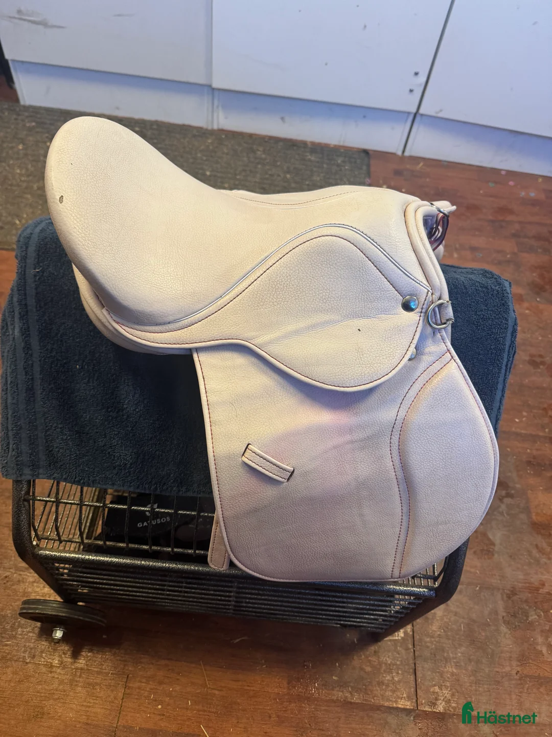 Sadlar hästutrustning till salu: Ponnysadel  - Annons 2