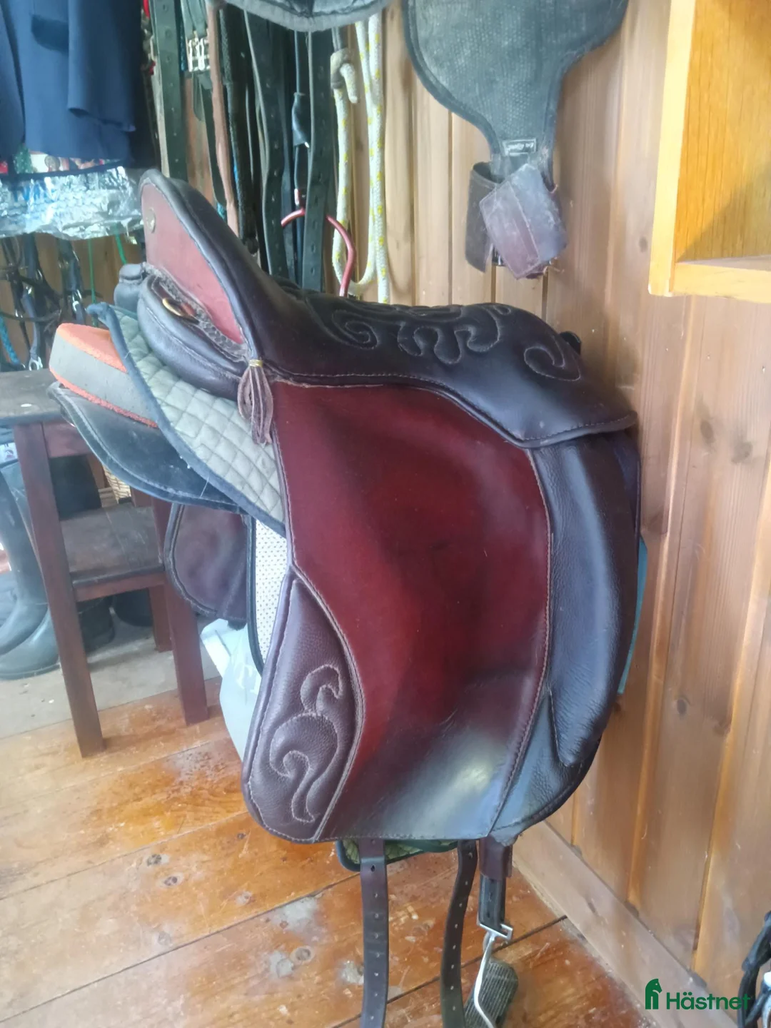 Sadlar hästutrustning till salu: 4 fina sadlar säljes - Annons 3