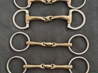 Bett hästutrustning till salu: Sprenger Sensogan bett 125 och 135 mm i Hovås - Annons 24