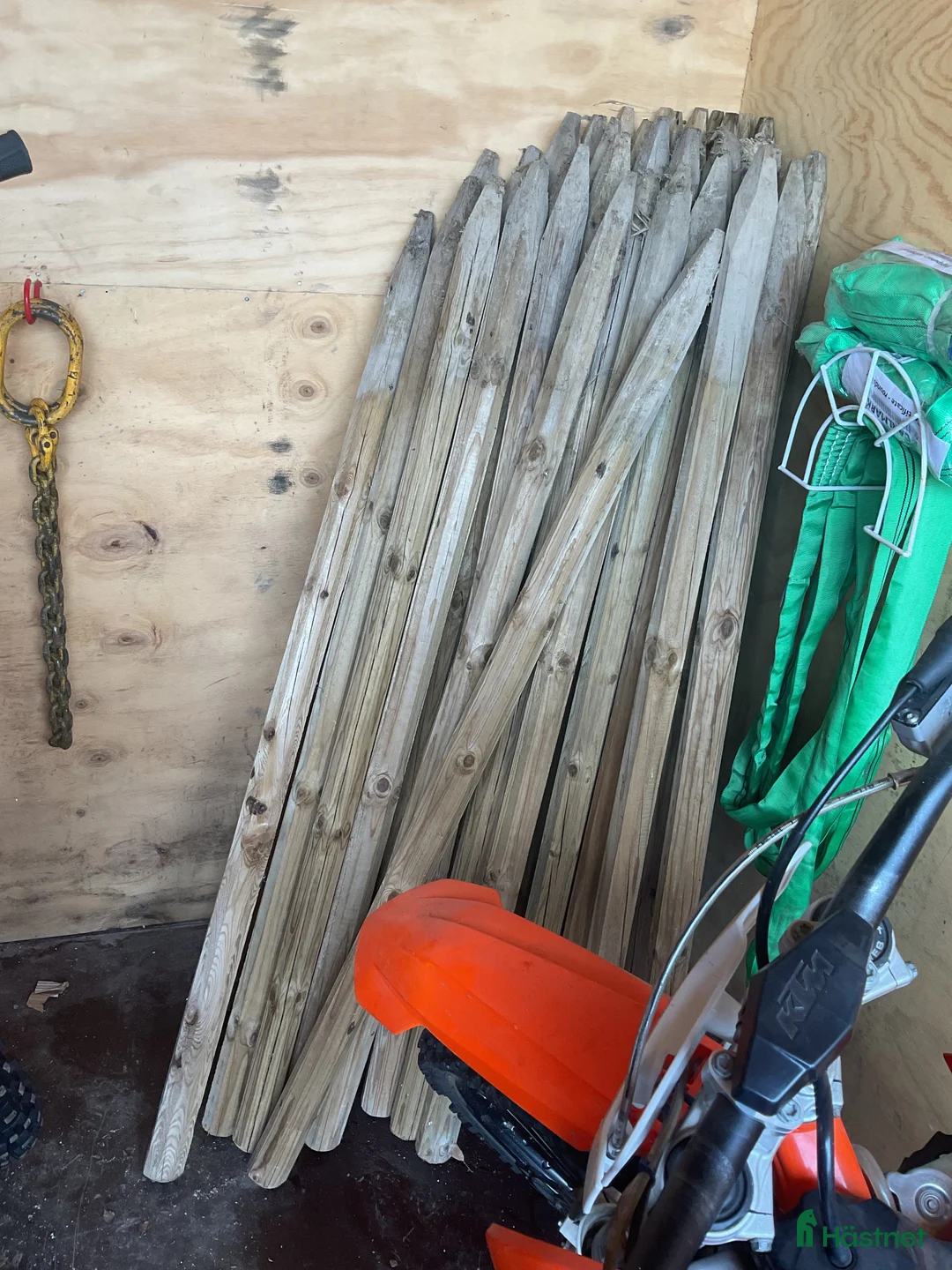 Stallinredning, stängsel & gård övrig utrustning till salu: Stängselstolp  - Annons 1