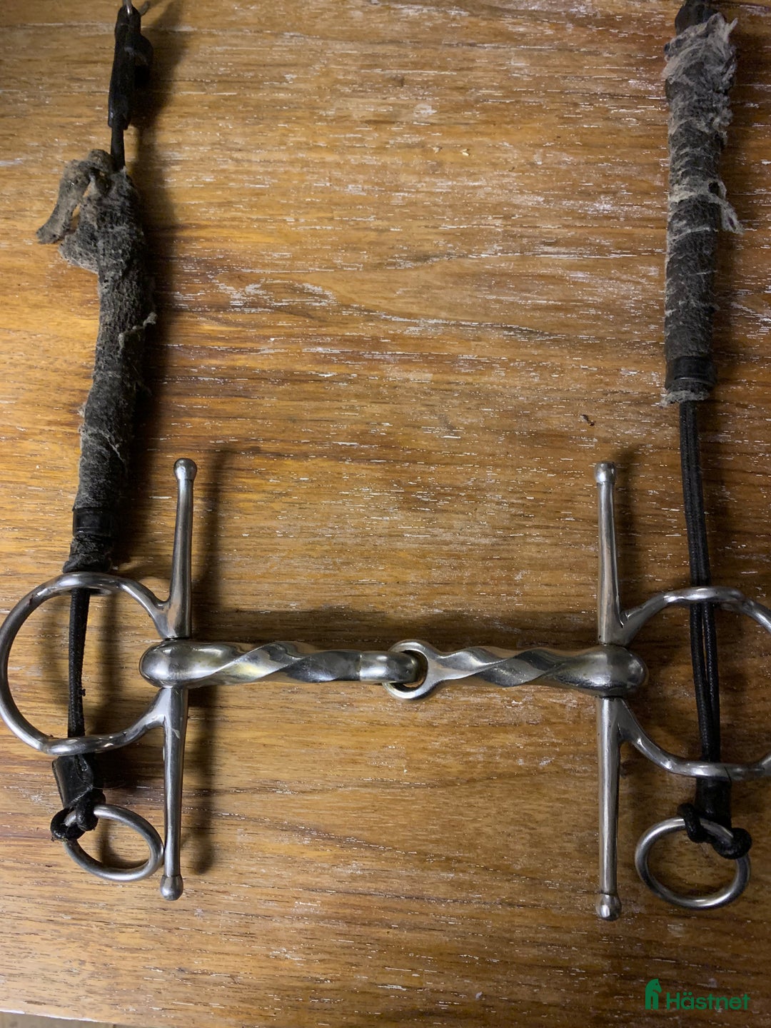 Bett hästutrustning till salu: Bombers fullcheek-bett tvinnad mundel 13,5cm i Hässleholm - Annons 5