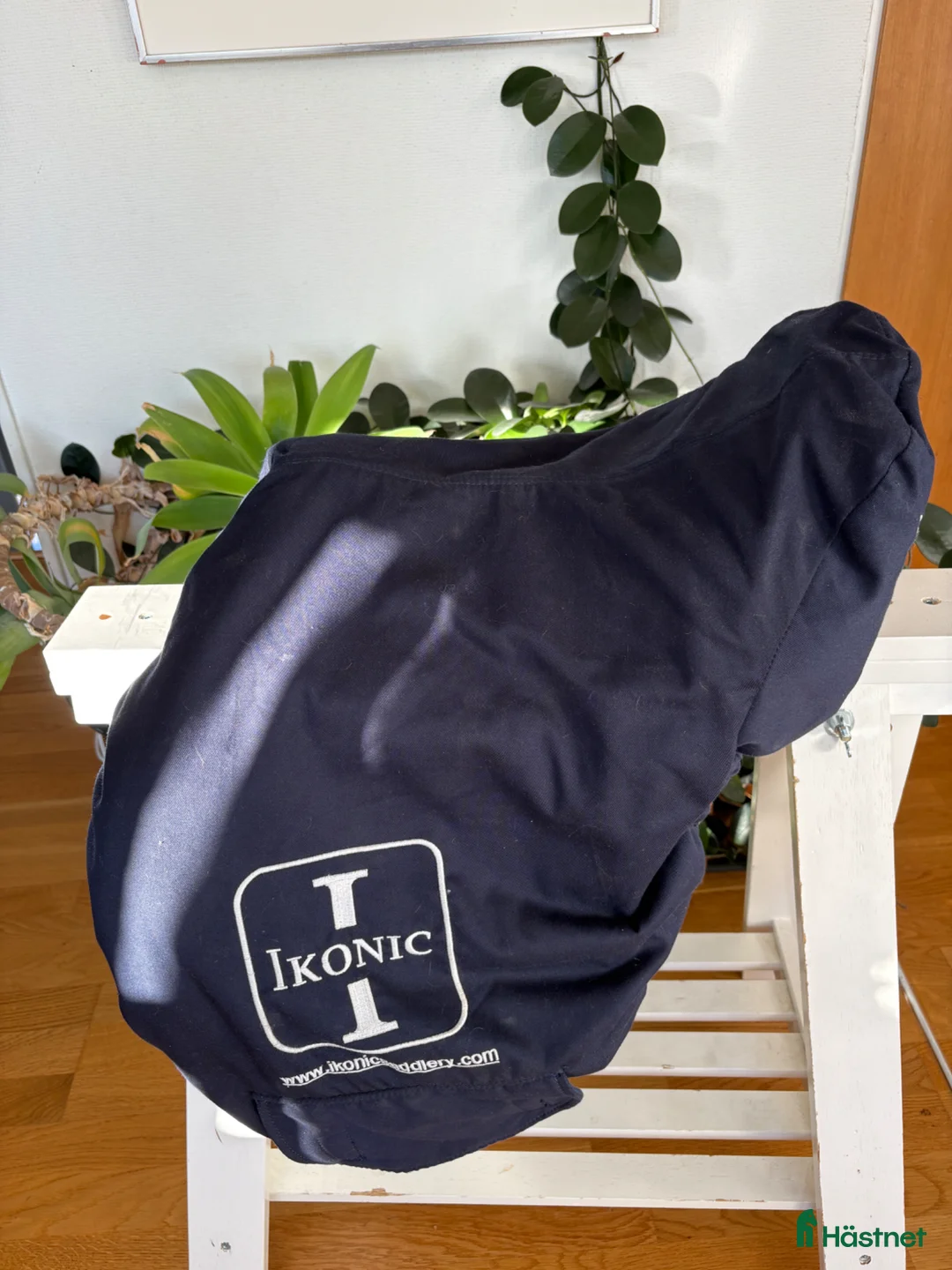 Sadlar hästutrustning till salu: Hoppsadel Ikonic Evolution 16" Brun  i Ekerö - Annons 10