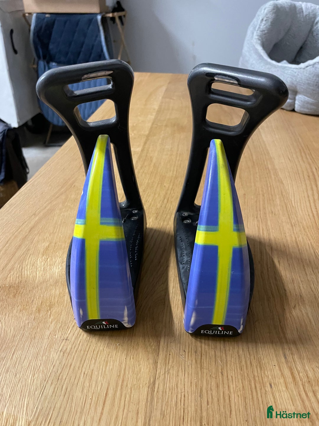 Övrig Ryttarutrustning ryttarutrustning till salu: Equiline stigbyglar  i Uppsala - Annons 1