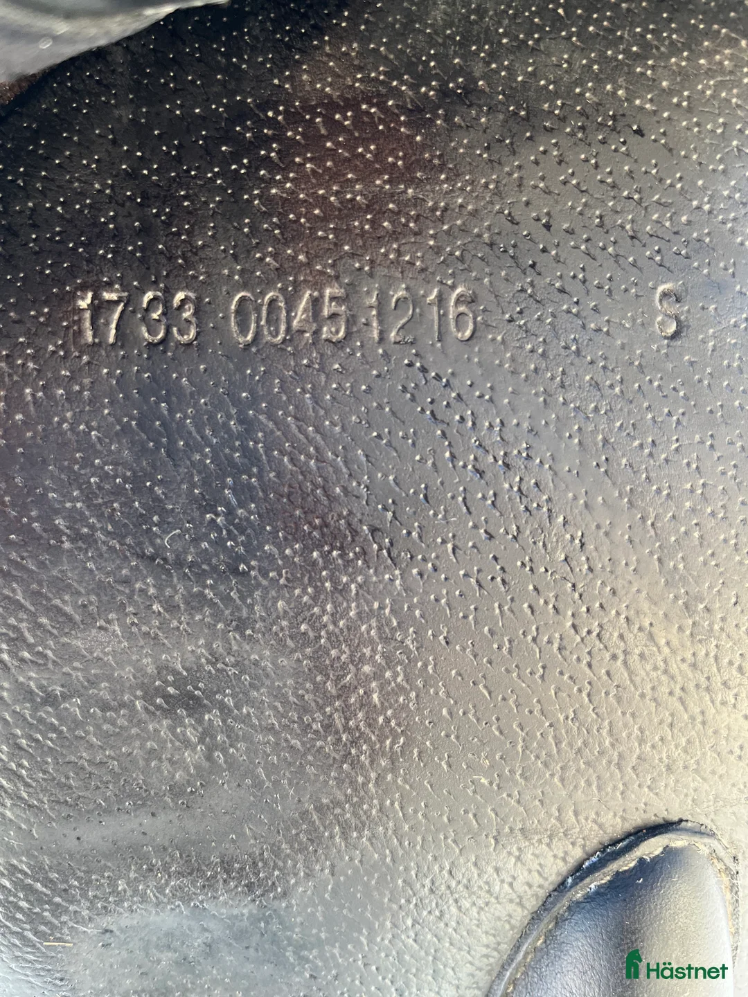 Sadlar hästutrustning till salu: Fin prestigesadel! - Annons 5