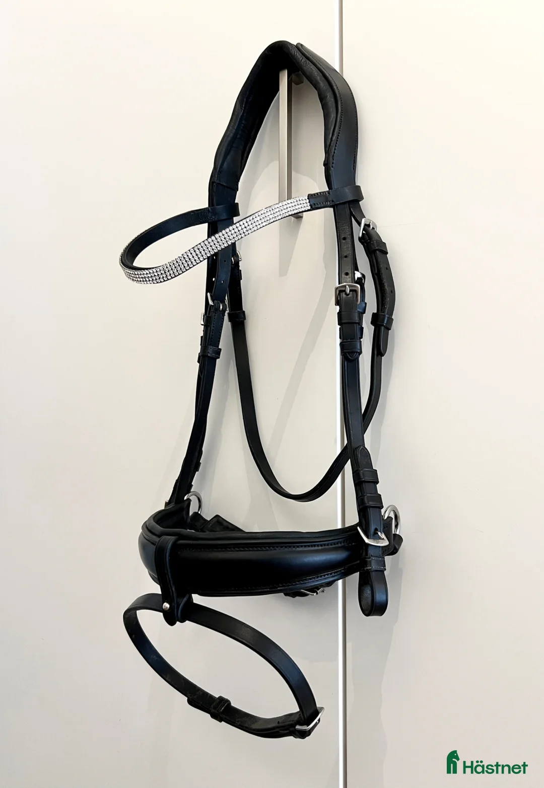 Träns hästutrustning till salu: Svart dressyrträns - Annons 1