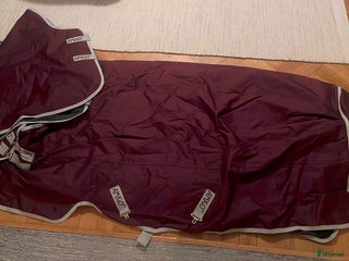 Täcken hästutrustning till salu: Horseware Amigo Utetäcke 200 g, som nytt. i Stockholm - Annons 9