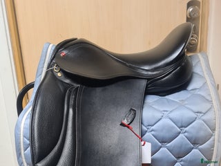 Sadlar hästutrustning till salu: Albion Adjusta Legend K2 i Hamneda - Annons 12