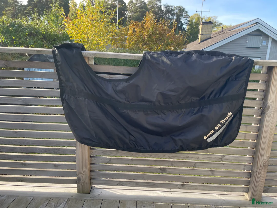 Täcken hästutrustning till salu: Back on Track skrittäcke 135 cm i Kungsängen - Annons 1