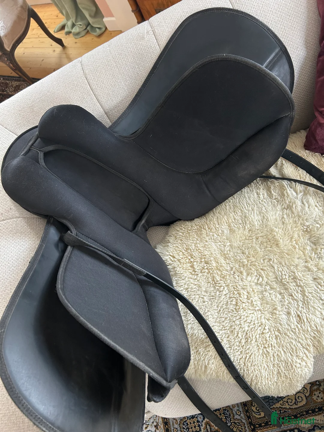 Sadlar hästutrustning till salu: Syntetisk dressyrsadel - Annons 5