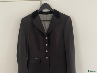 Jackor & Kavajer ryttarutrustning till salu: Pikeur Diana i Visby - Annons 3