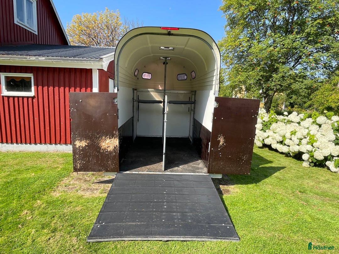 Hästtransporter  fordon & transport till salu: Välutrustad Boj Bravo 220 SEH i Hyltebruk - Annons 5