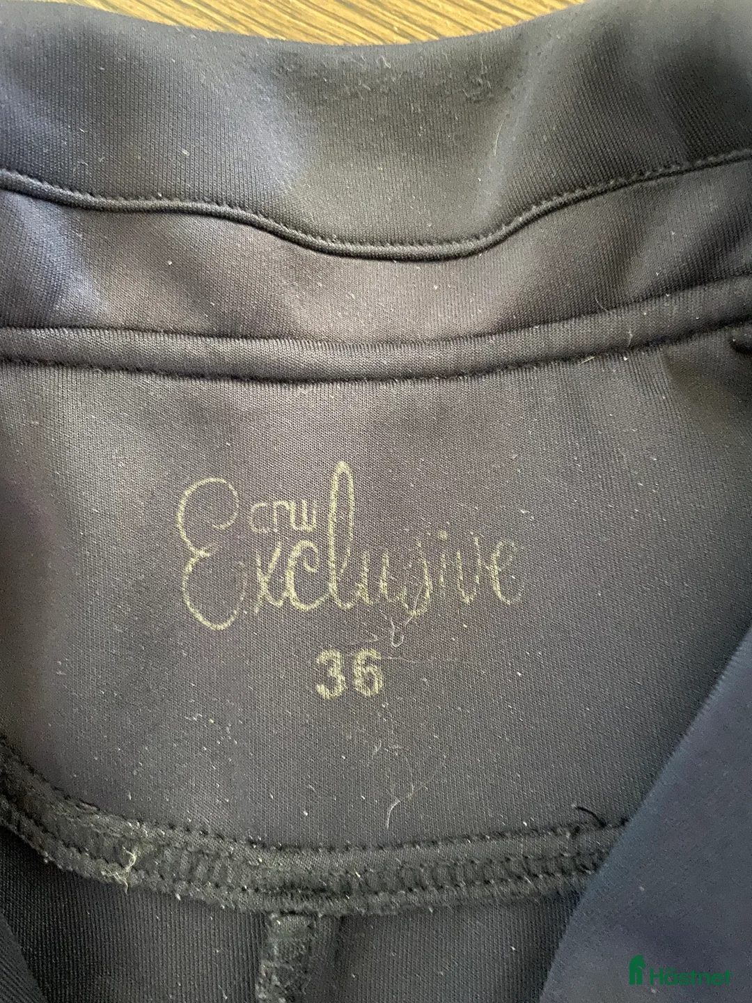 Jackor & Kavajer ryttarutrustning till salu: Söt ridkavaj i barnstorlek i Varberg - Annons 3