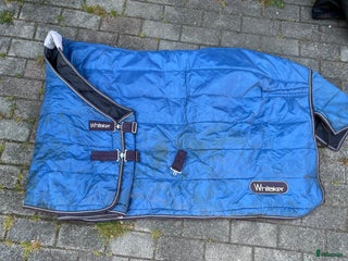 Täcken hästutrustning till salu: John Whitaker stalltäcke stl 145 - nyskick i Hörby - Annons 1