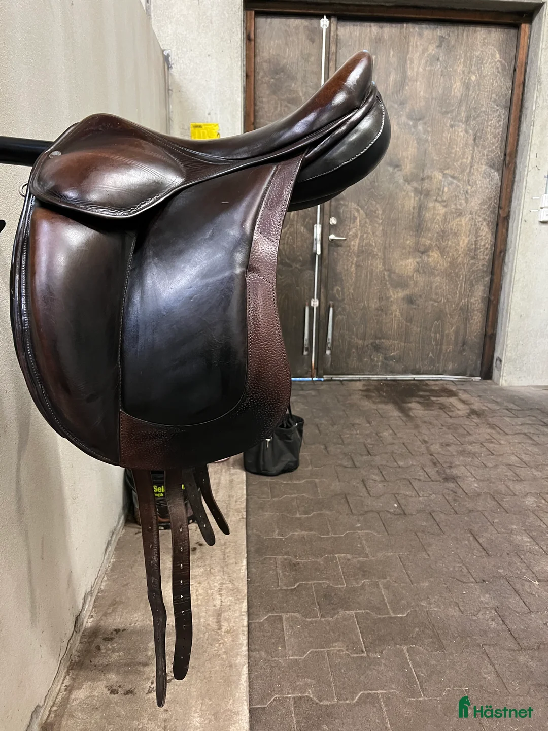 Sadlar hästutrustning till salu: Childeric DI 18” i Hölö - Annons 1